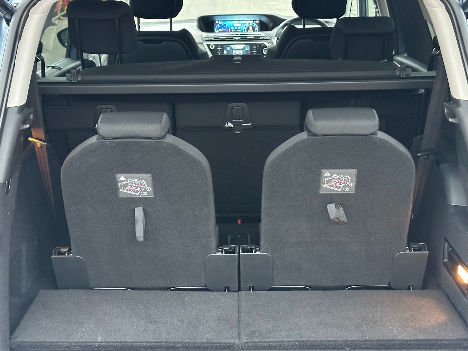 Used Citroen C4 Grand Picasso 2014 for sale - 77072924: Photo 17