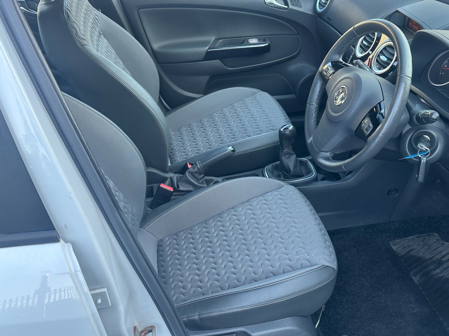 Used Peugeot 108 2015 for sale - 77072975: Photo 14