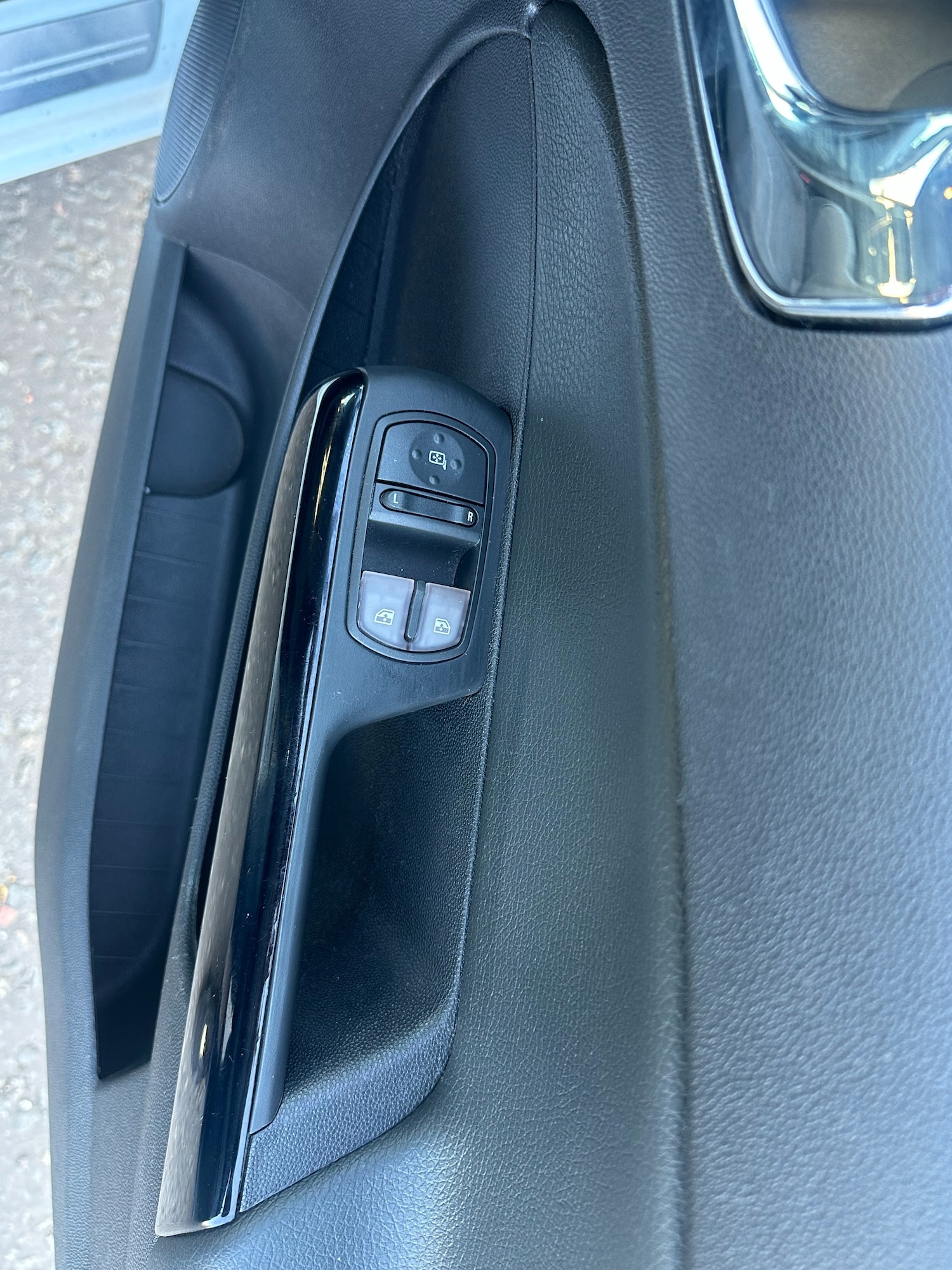 Used Peugeot 108 2015 for sale - 77072975: Photo 24