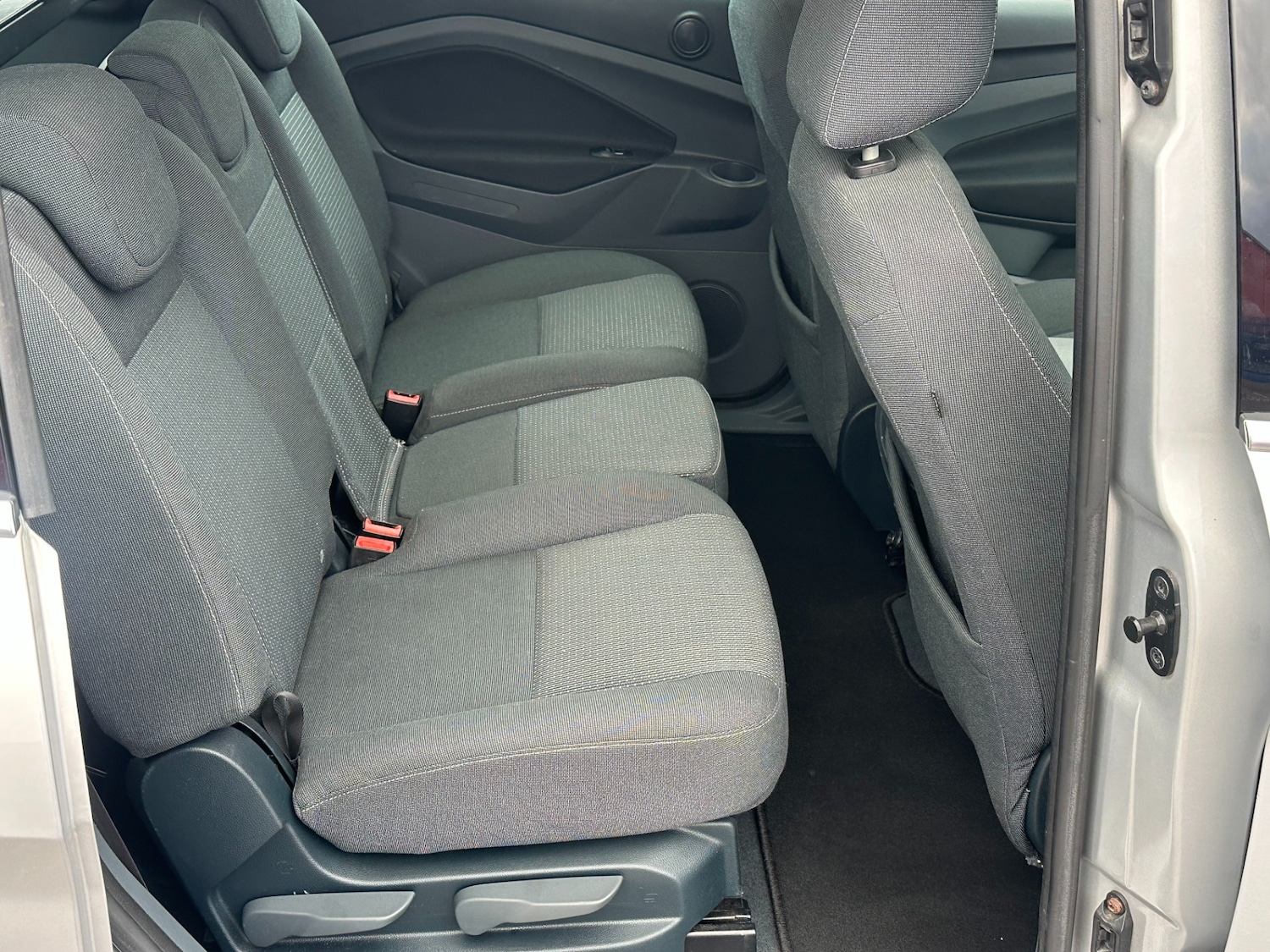 Used Ford Grand C-Max 2014 for sale - 77059185: Photo 17