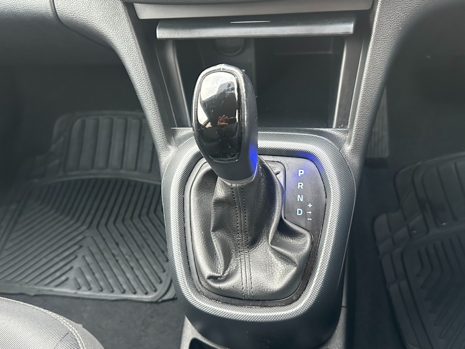 Used Hyundai i10 2018 for sale - 76455589: Photo 10