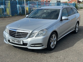 Used Mercedes-Benz E-Class 2011 for sale - 75457429: Photo