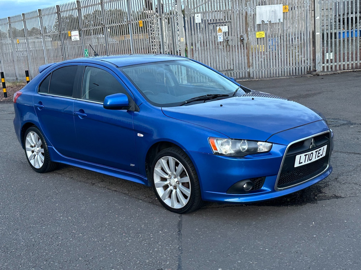 Used Mitsubishi Lancer 2010 for sale - 77071746: Photo 4