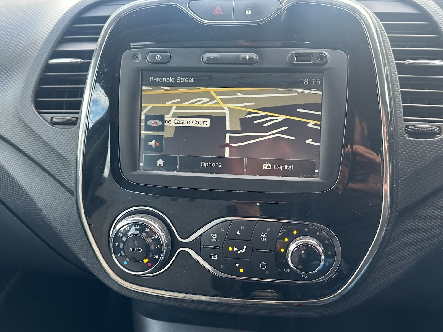 Used Renault Captur 2013 for sale - 77072824: Photo 11