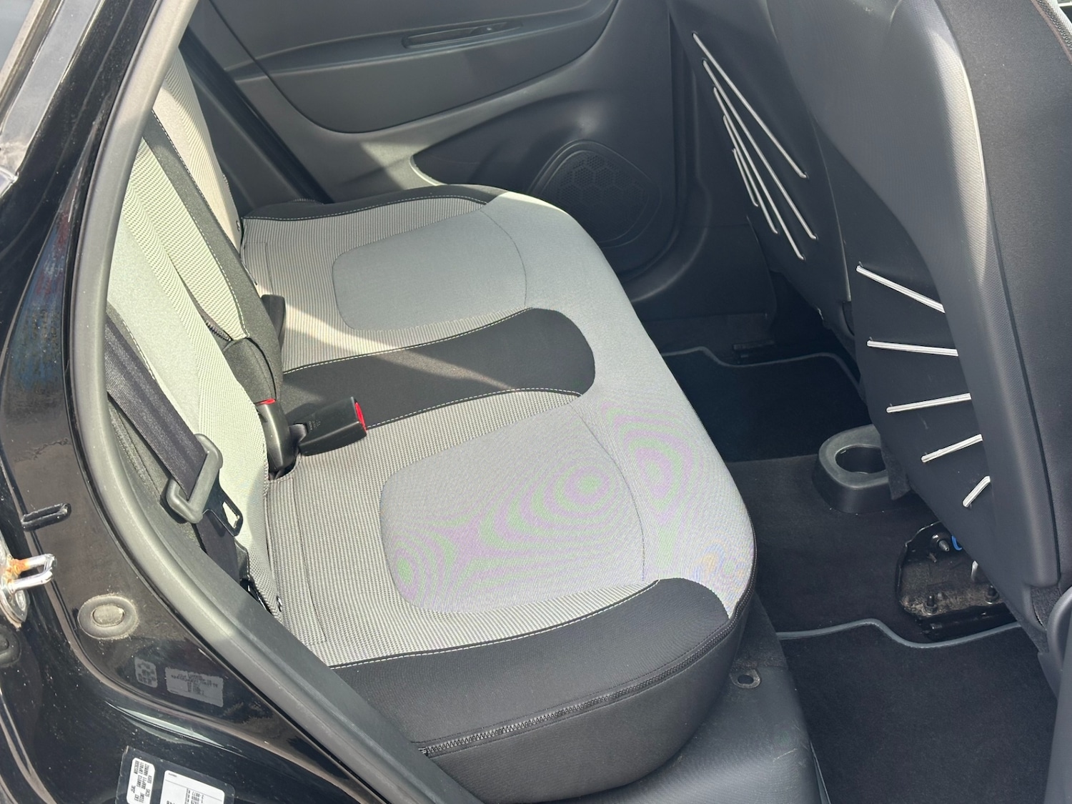 Used Renault Captur 2013 for sale - 77072824: Photo 12