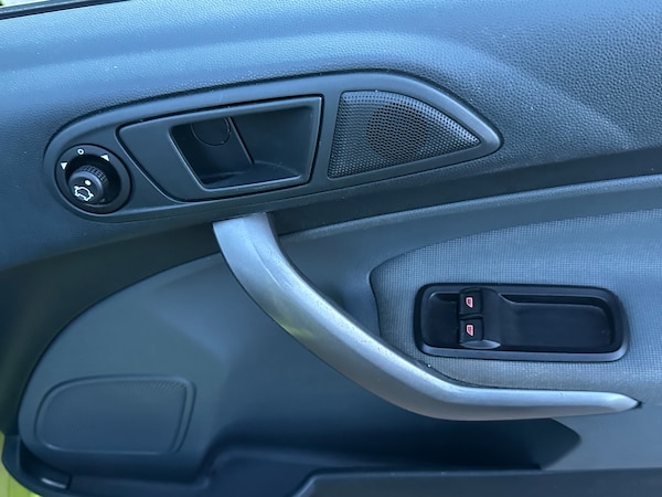 Used Ford Fiesta 2009 for sale - 76177477: Photo 14
