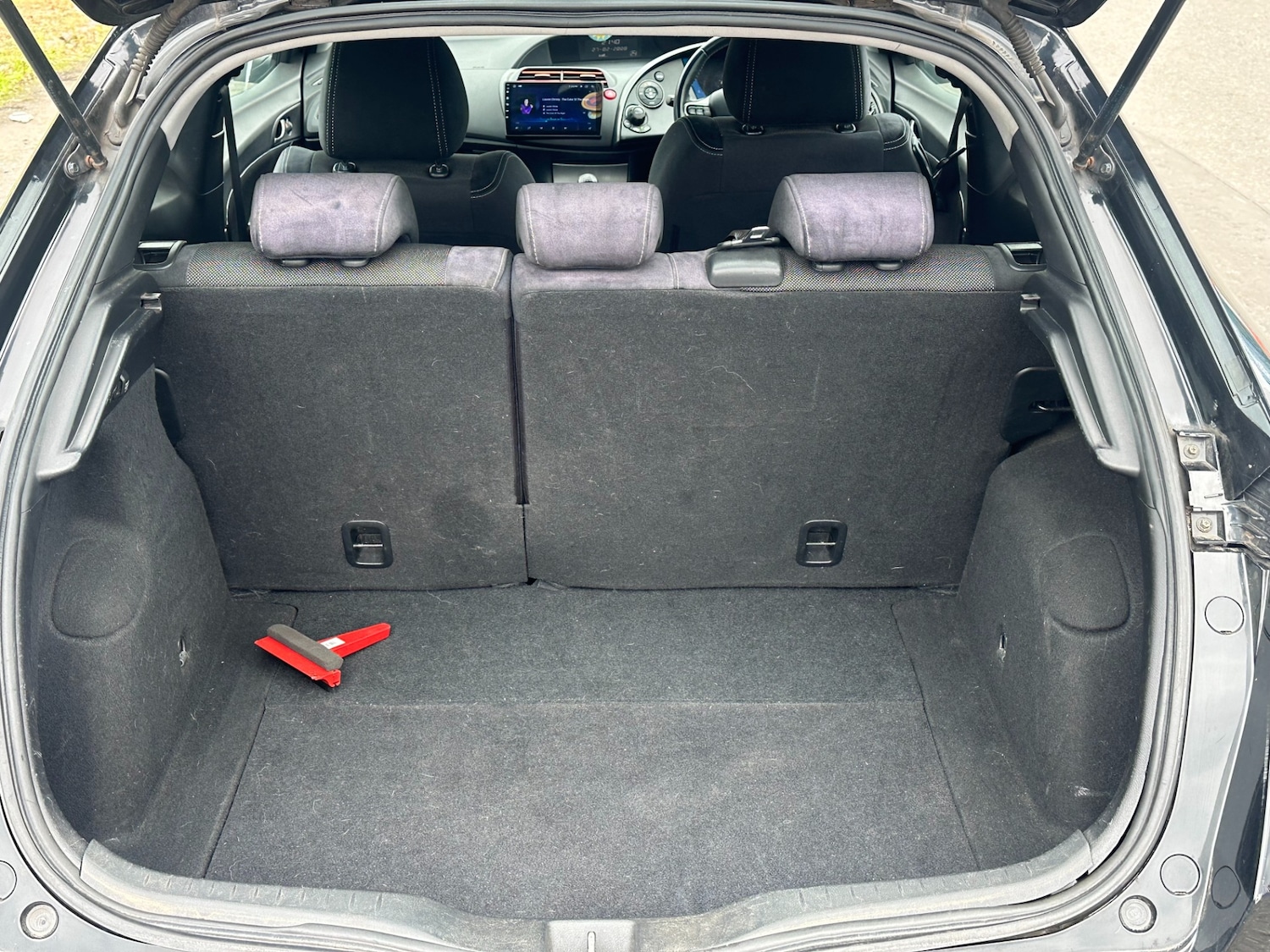 Used Honda Civic 2011 for sale - 76177583: Photo 15