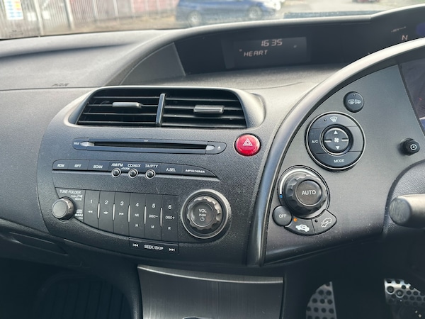 Used Honda Civic 2011 for sale - 75677224: Photo 11