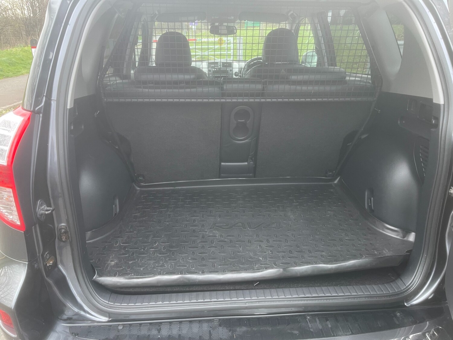 Used Toyota RAV4 2010 for sale - 78112211: Photo 10