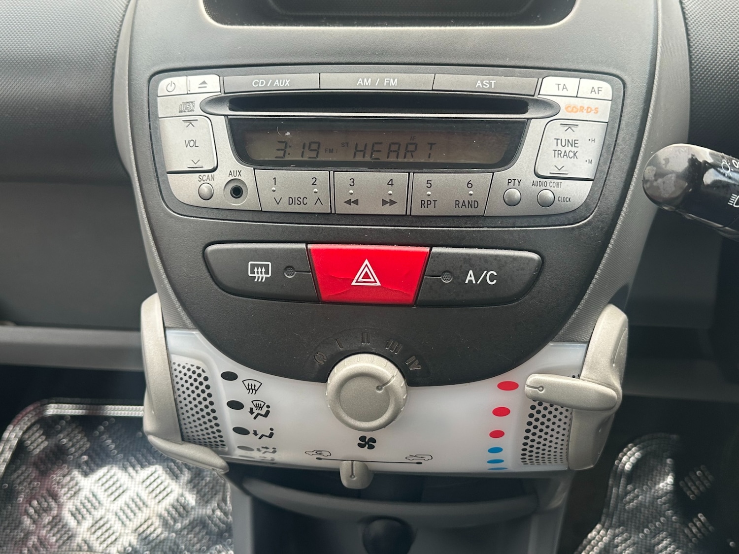 Used Citroen C1 2011 for sale - 77564224: Photo 12