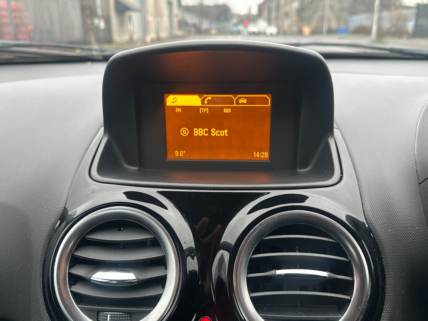 Used Vauxhall Corsa 2014 for sale - 76982953: Photo 11