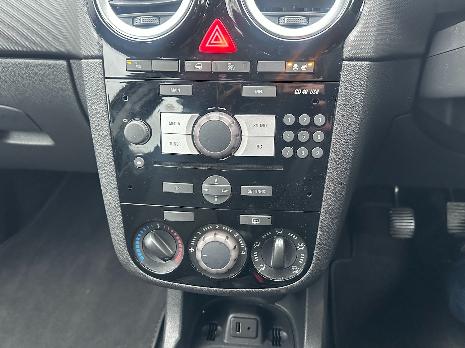 Used Vauxhall Corsa 2014 for sale - 76982953: Photo 12