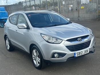 2012 (12) - 1.7 CRDi Premium 5dr 2WD