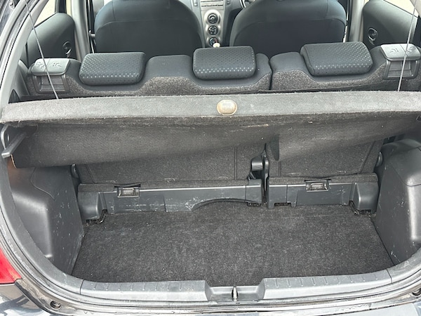 Used Toyota Yaris 2010 for sale - 76293136: Photo 17