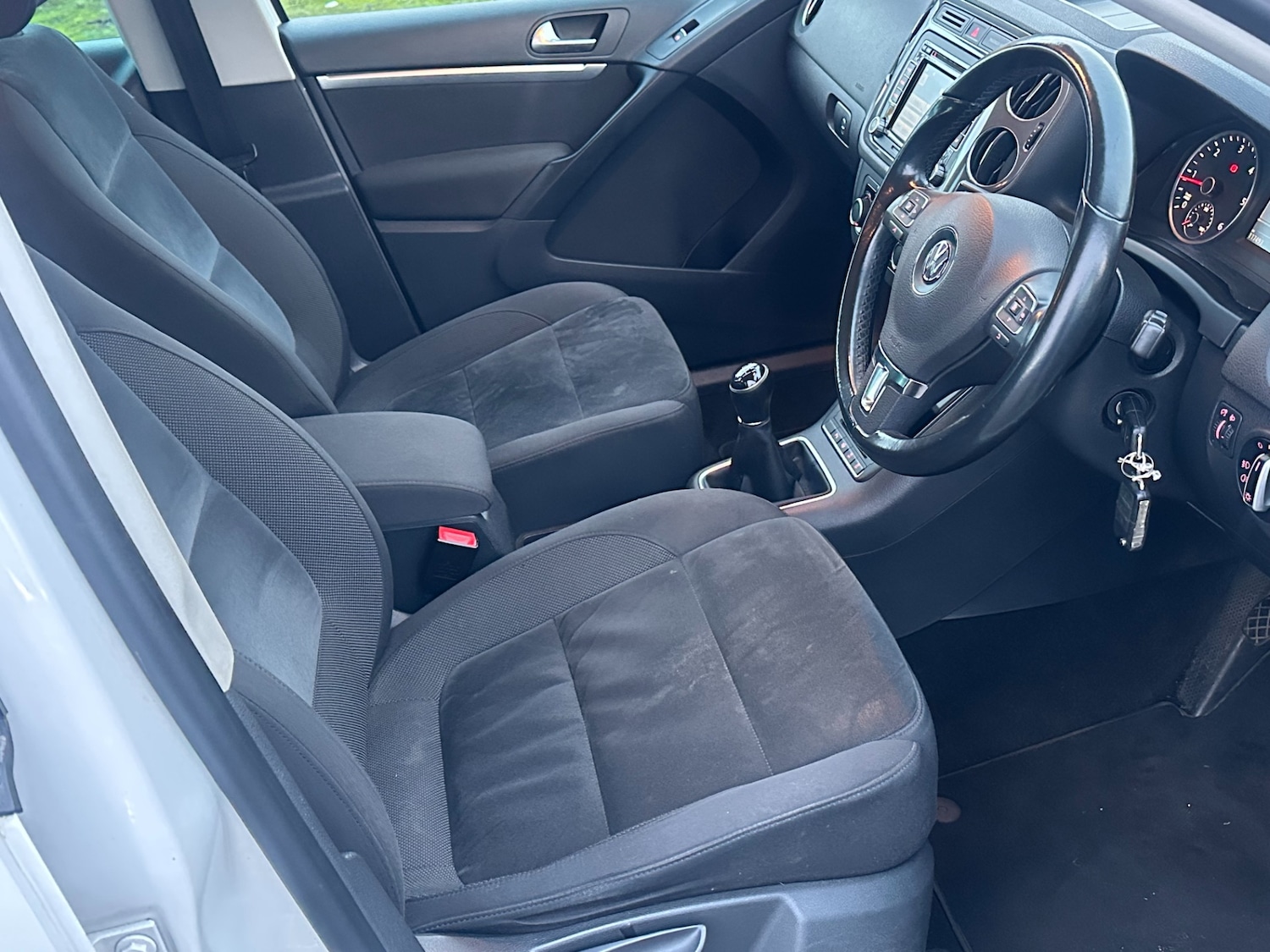 Used Volkswagen Tiguan 2011 for sale - 77094500: Photo 9