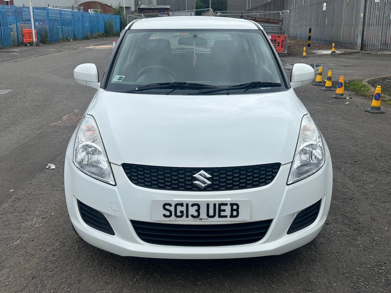 Used Suzuki Swift 2013 for sale - 76070505: Photo 2