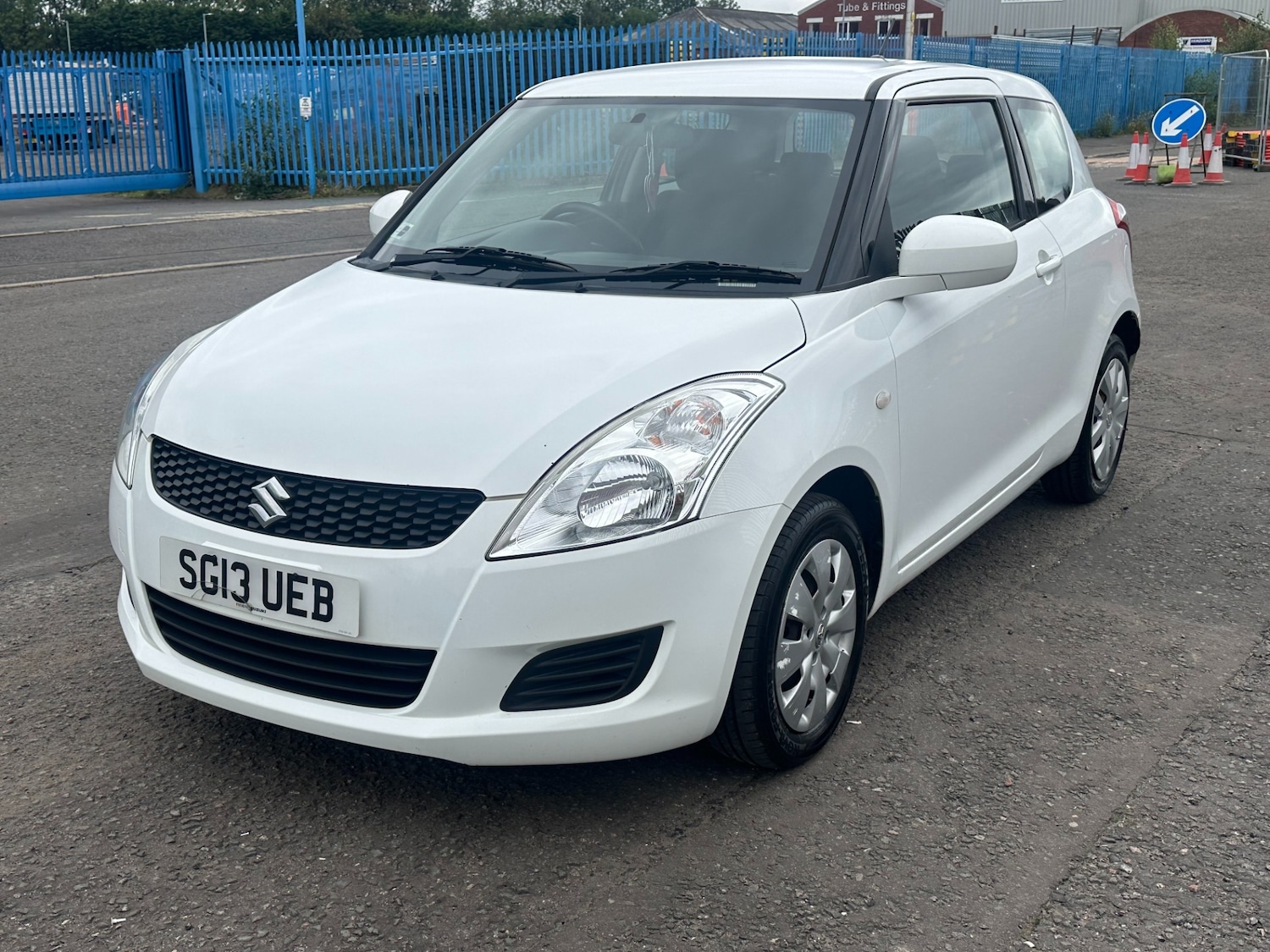 Used Suzuki Swift 2013 for sale - 76070505: Photo 3