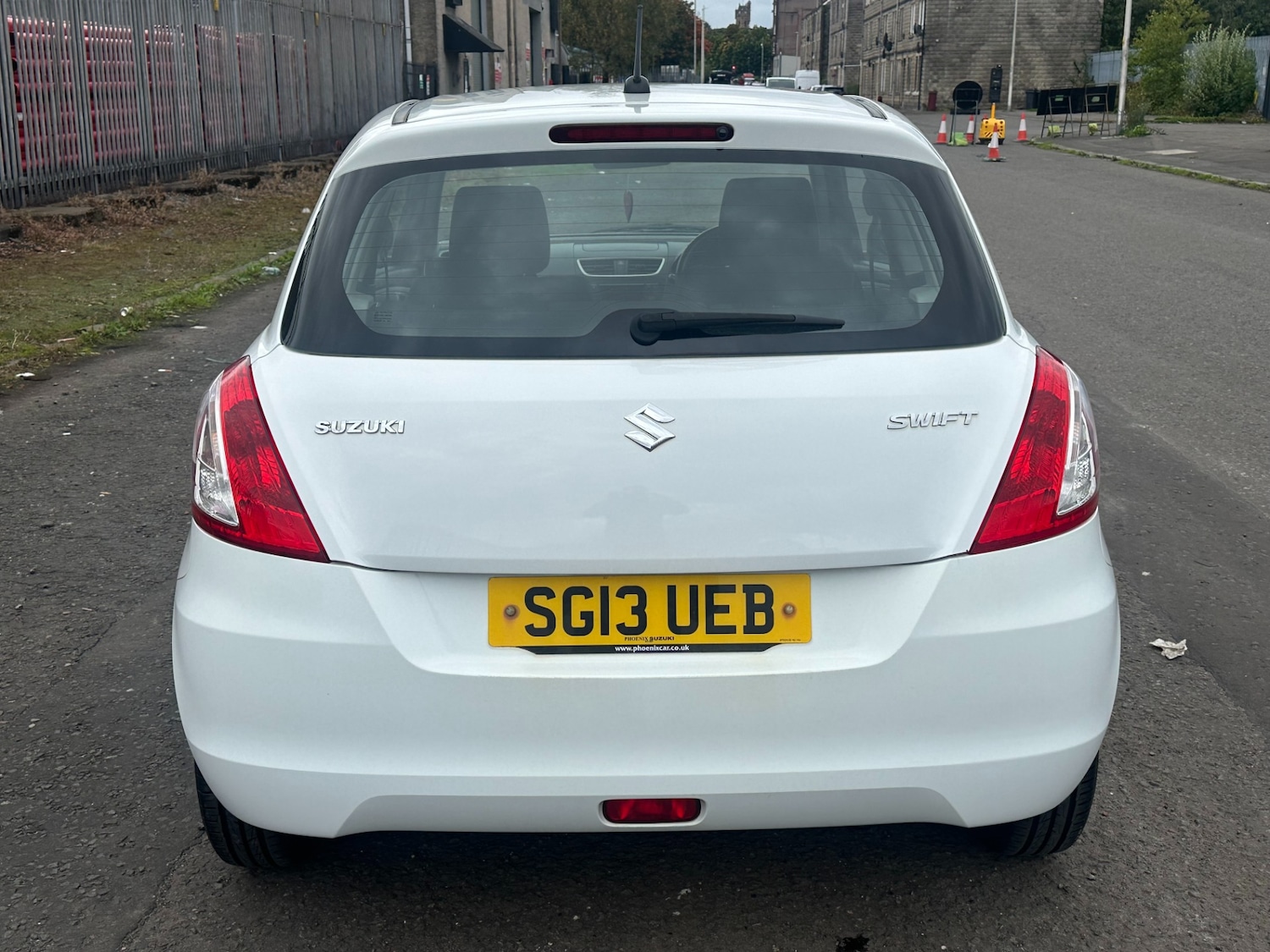 Used Suzuki Swift 2013 for sale - 76070505: Photo 5