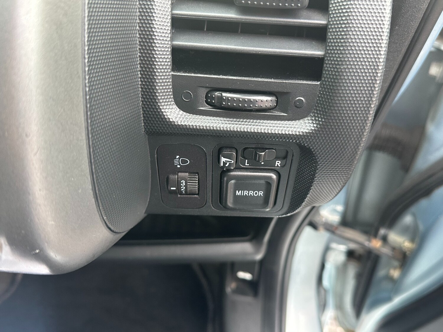 Used Honda Jazz 2004 for sale - 77998308: Photo 15