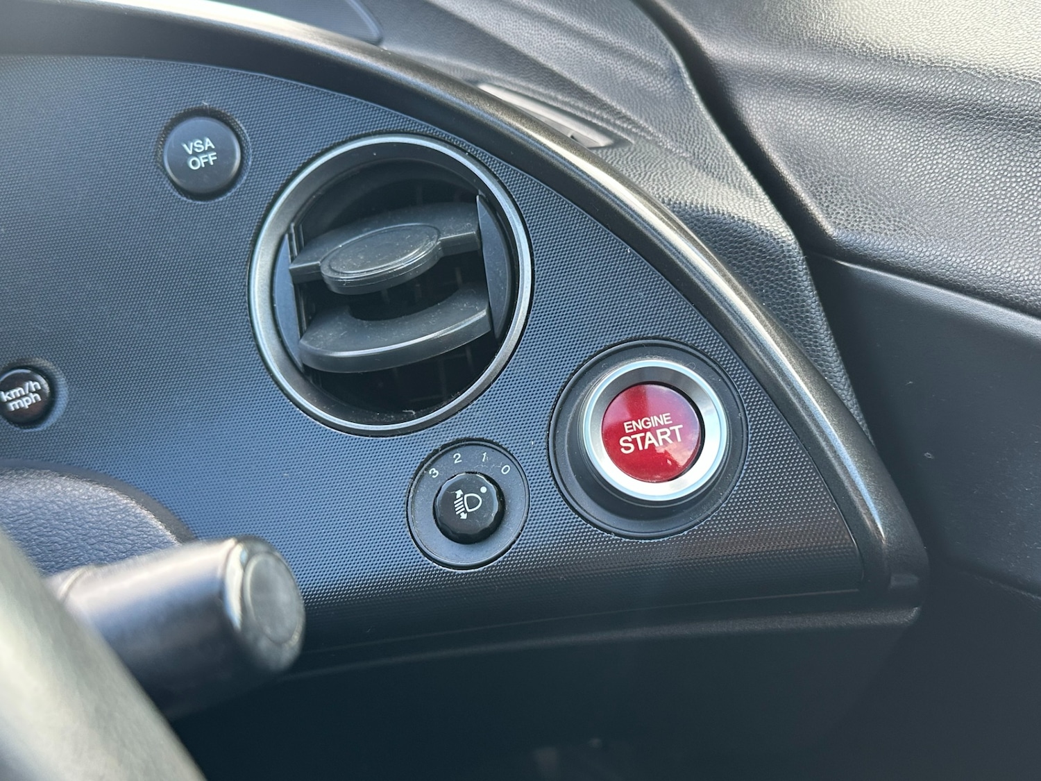 Used Honda Civic 2011 for sale - 77059176: Photo 15