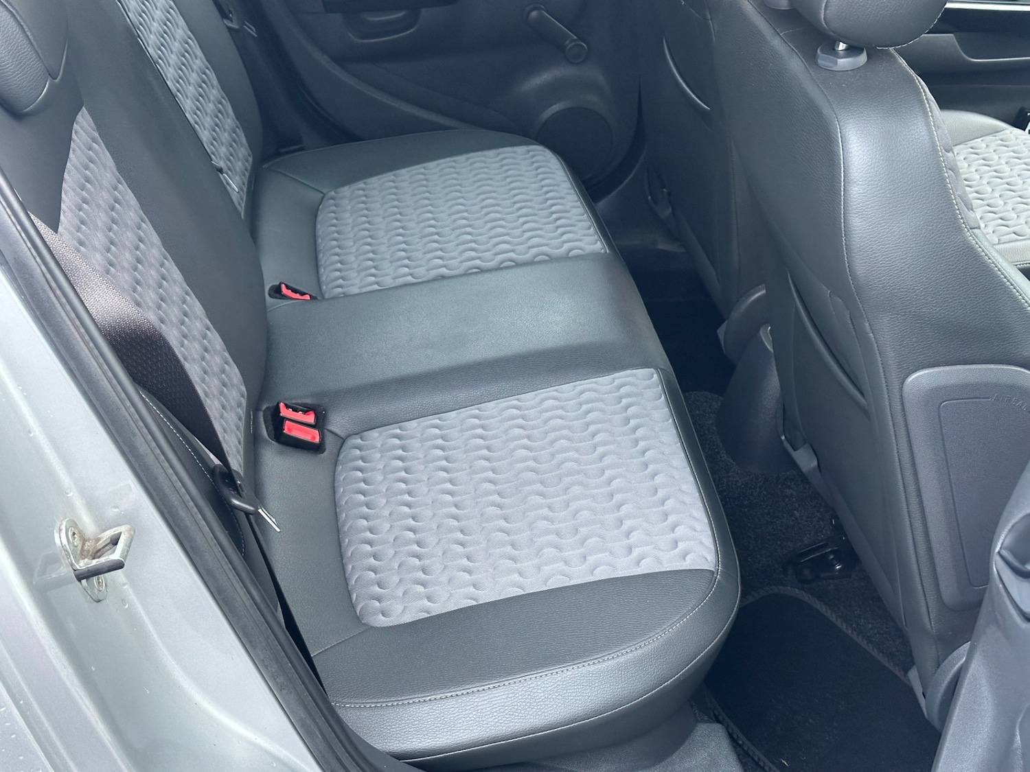 Used Vauxhall Corsa 2013 for sale - 77247591: Photo 8