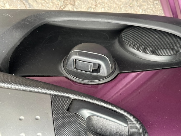 Used Peugeot 107 2012 for sale - 75542604: Photo 12