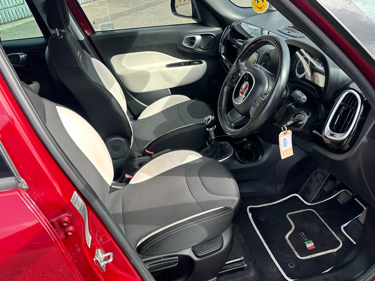 Used Fiat 500L 2014 for sale - 76117281: Photo 8
