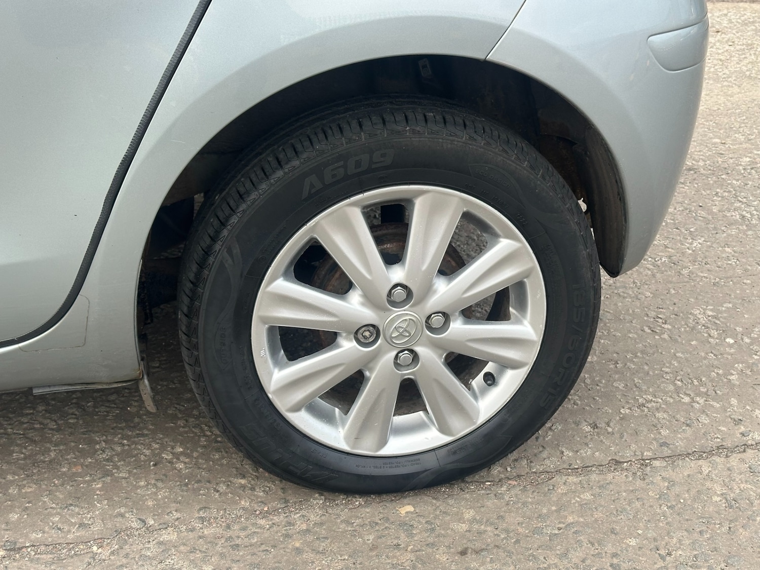 Used Toyota Yaris 2009 for sale - 76375715: Photo 19
