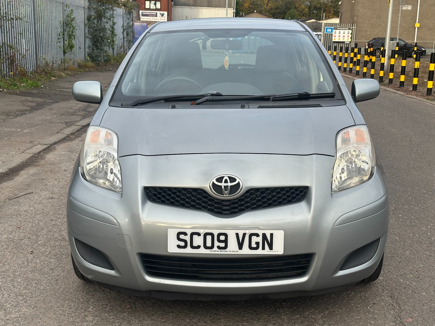 Used Toyota Yaris 2009 for sale - 76375715: Photo 2