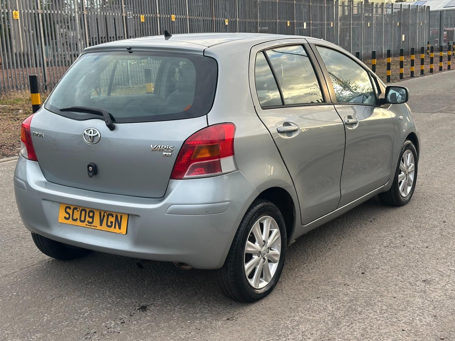 Used Toyota Yaris 2009 for sale - 76375715: Photo 6