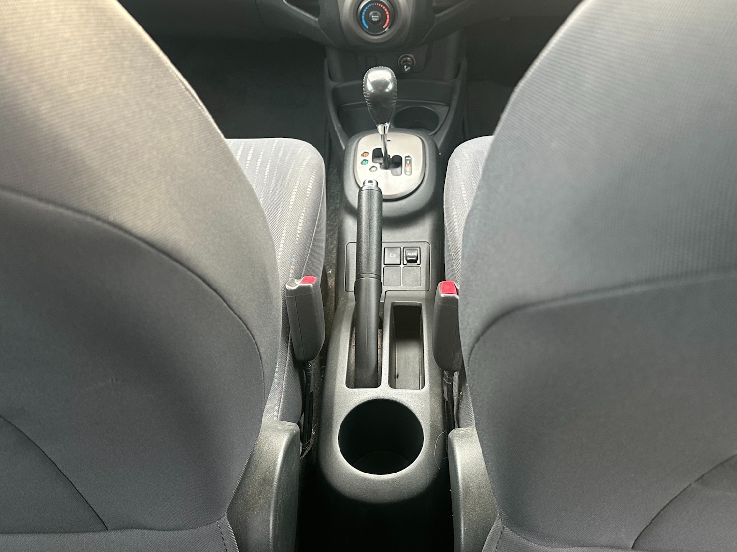 Used Toyota Yaris 2009 for sale - 76375715: Photo 9