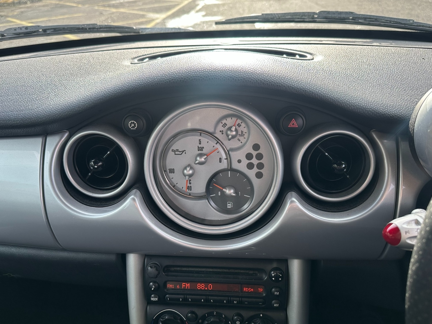 Used MINI Convertible 2008 for sale - 77637062: Photo 11