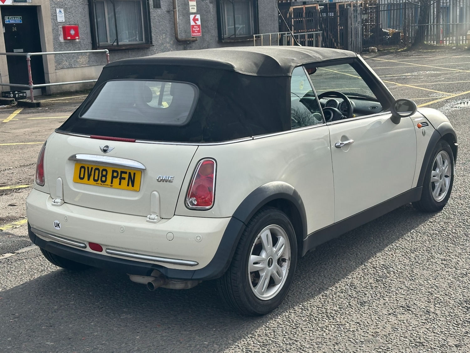 Used MINI Convertible 2008 for sale - 77637062: Photo 6