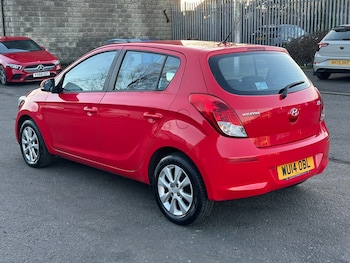 Used Hyundai i20 2014 for sale - 77873624: Photo