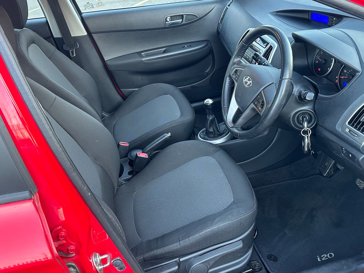 Used Hyundai i20 2014 for sale - 77873624: Photo 7