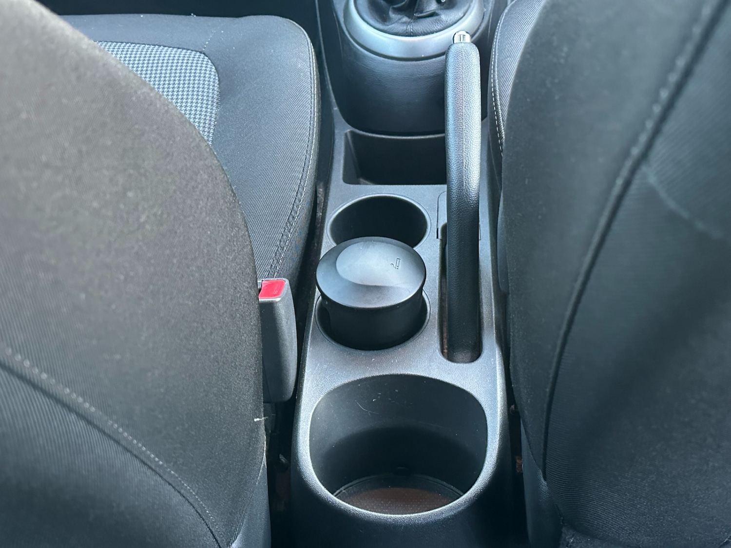 Used Hyundai i20 2014 for sale - 77873624: Photo 8