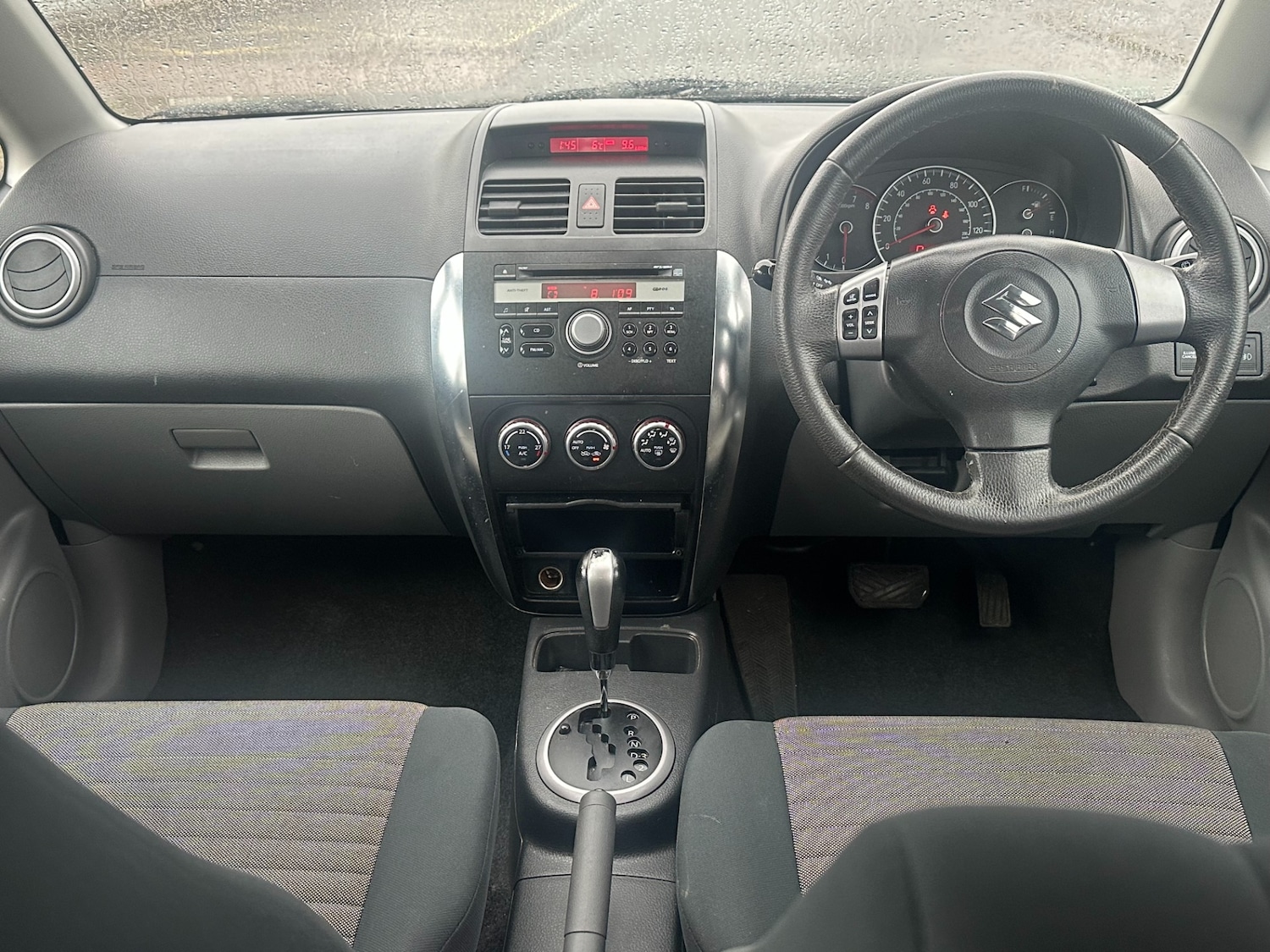 Used Suzuki SX4 2010 for sale - 77483634: Photo 10