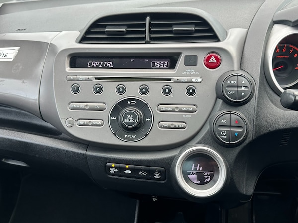Used Honda Jazz 2011 for sale - 75375013: Photo 13
