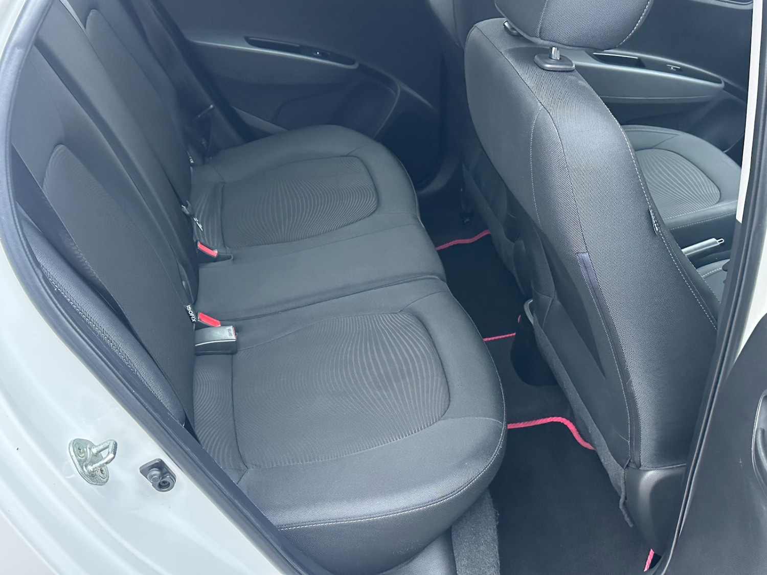 Used Hyundai i10 2018 for sale - 77073264: Photo 19