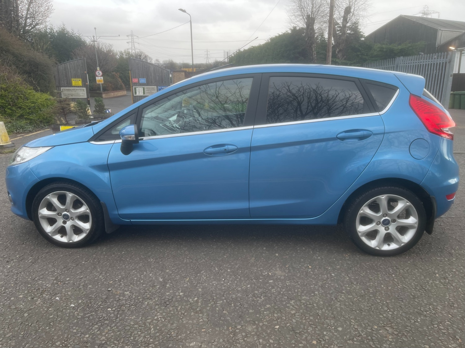 Used Ford Fiesta 2011 for sale - 78112227: Photo 8
