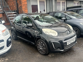 2012 (62) - 1.0i VTR 5dr