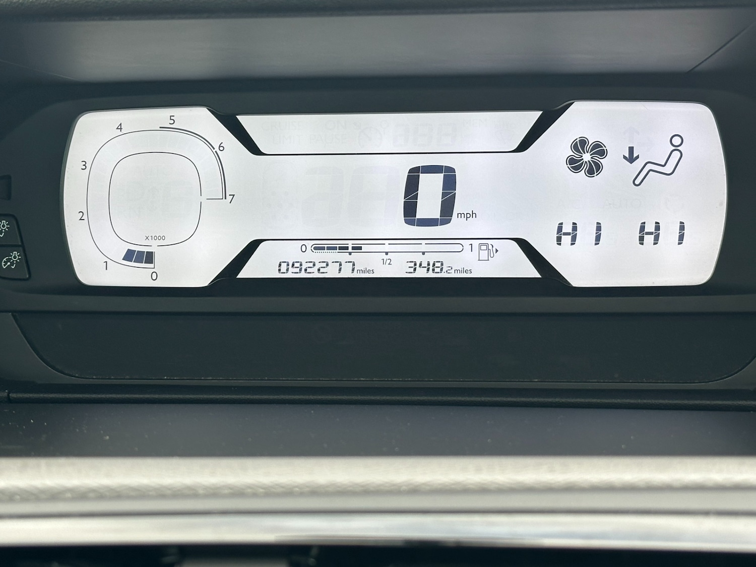 Used Citroen C4 Picasso 2014 for sale - 76161621: Photo 12