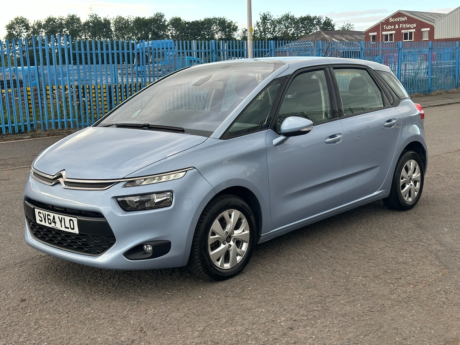 Used Citroen C4 Picasso 2014 for sale - 76161621: Photo 5