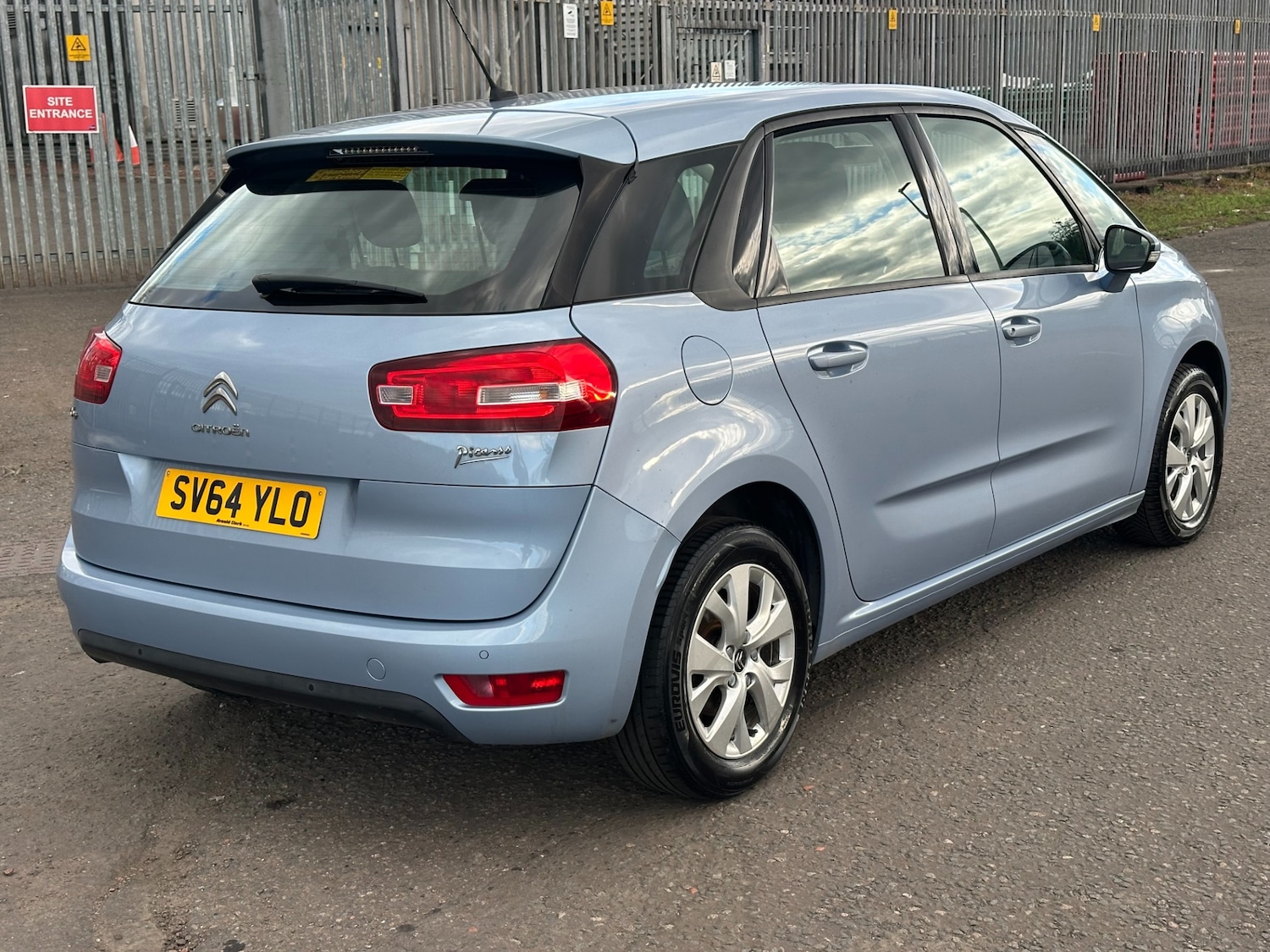 Used Citroen C4 Picasso 2014 for sale - 76161621: Photo 8