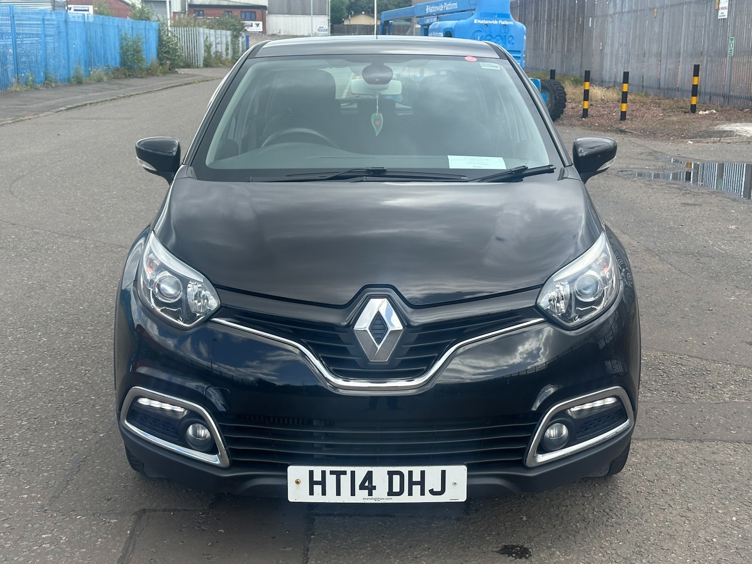 Used Renault Captur 2014 for sale - 77059187: Photo 2