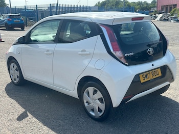 Used Toyota AYGO 2017 for sale - 79400545: Photo