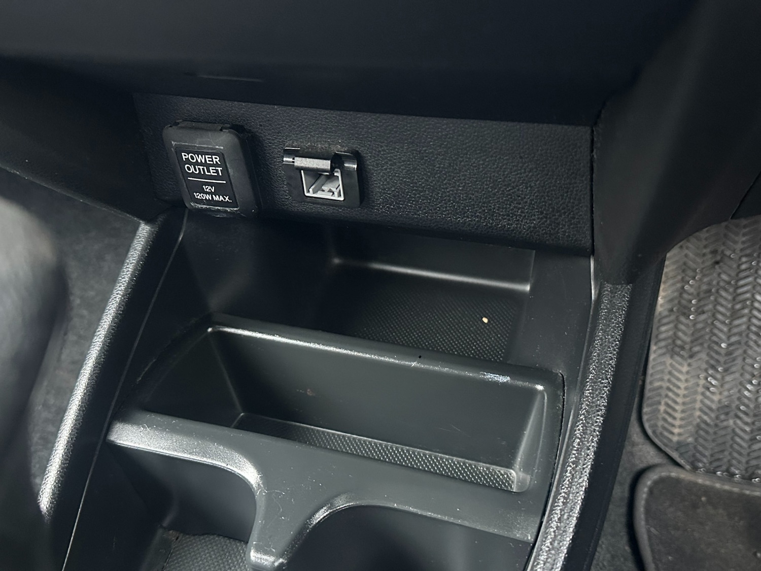 Used Honda Jazz 2012 for sale - 77483620: Photo 14