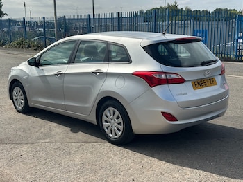Used Hyundai i30 2015 for sale - 79611730: Photo