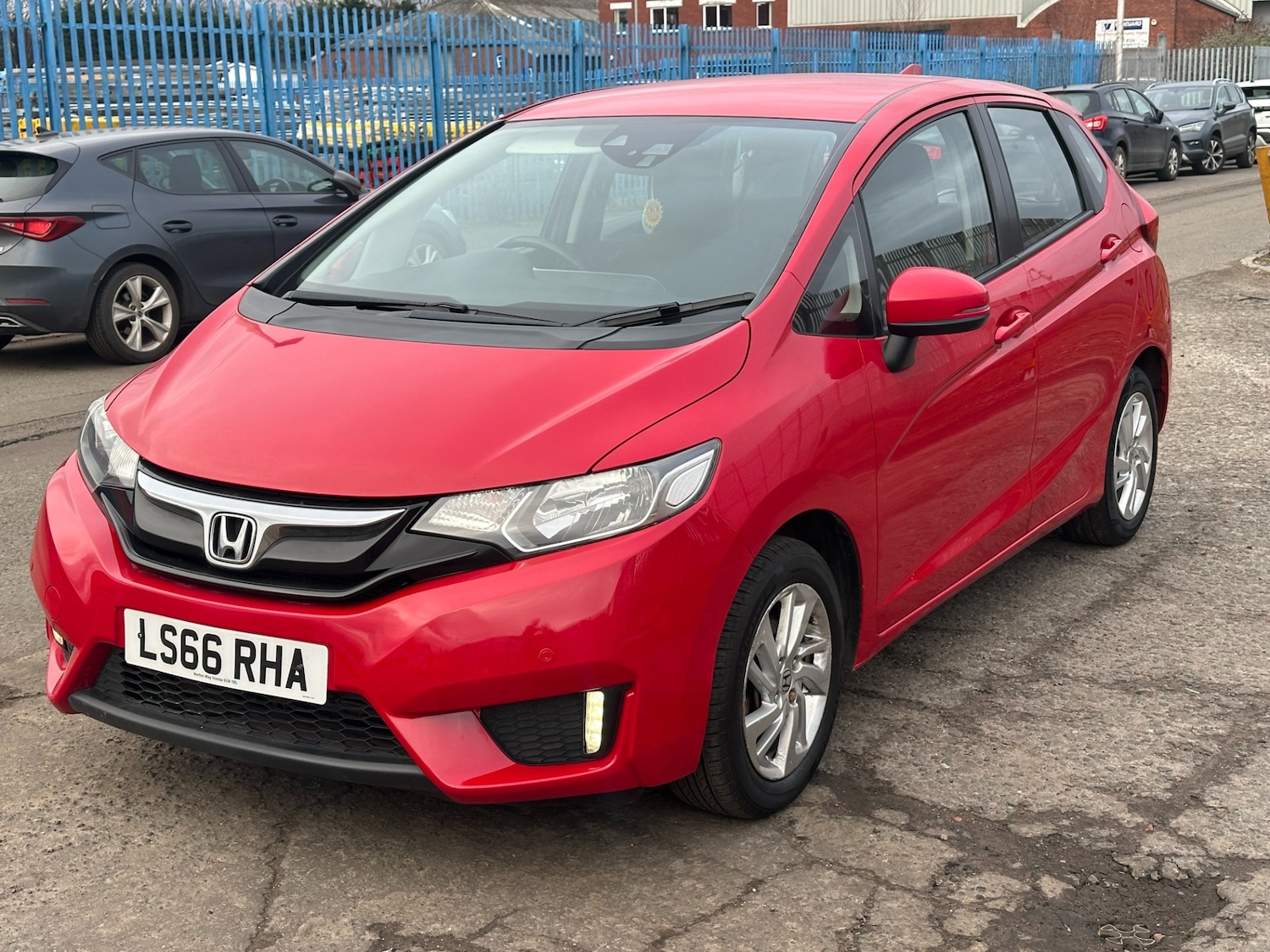 Used Honda Jazz 2016 for sale - 77637074: Photo 3