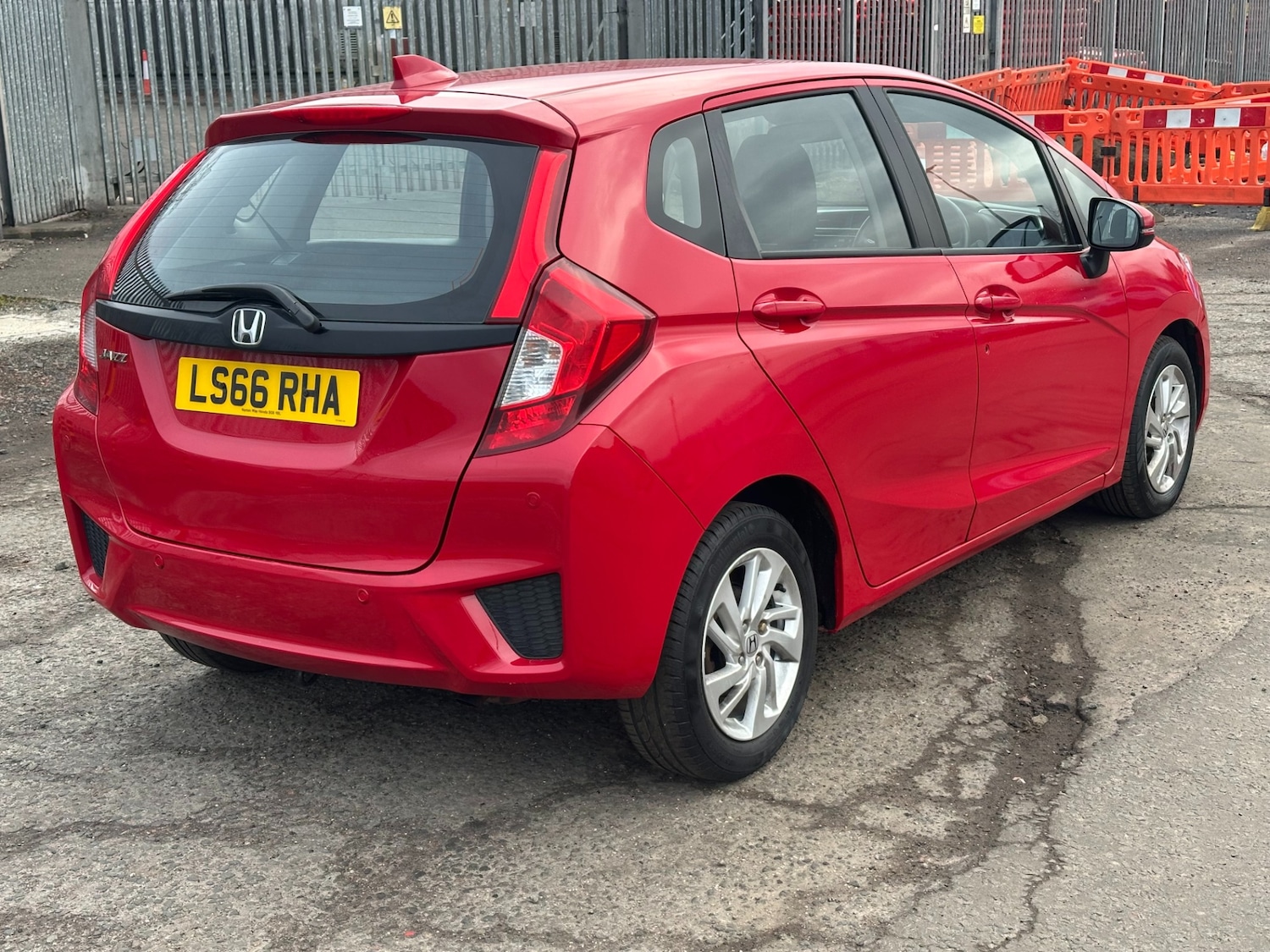 Used Honda Jazz 2016 for sale - 77637074: Photo 6